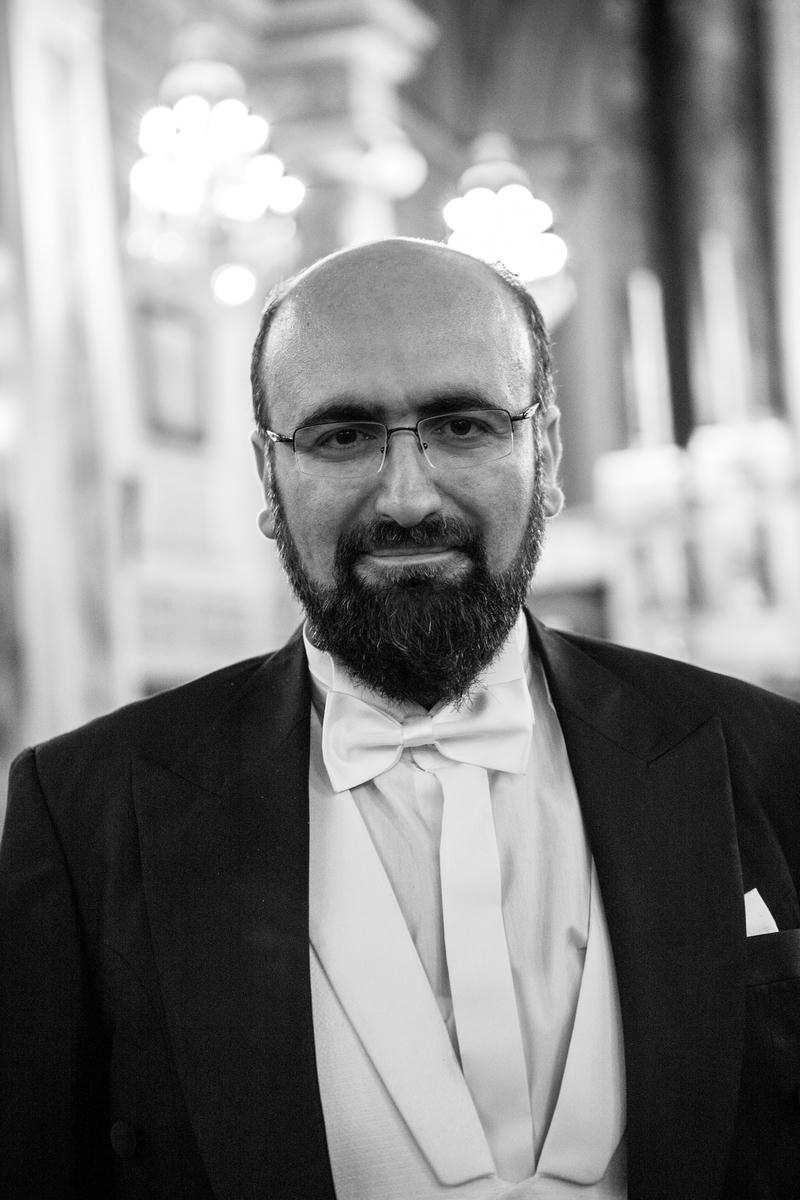 Նոր յոյսը արտերկրի մէջ